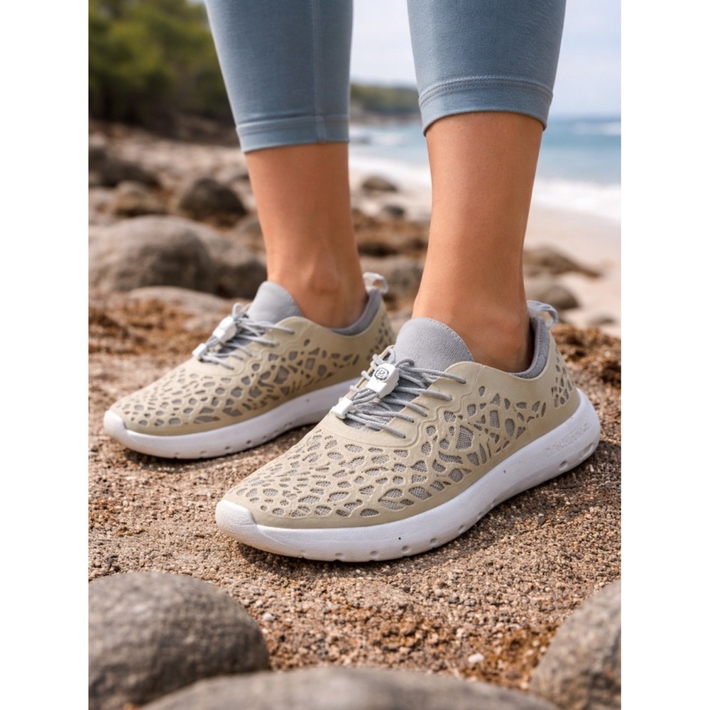 CROSSKIX Tetra Water Shoes Tan Beige Slip On Sneakers Womens 9.5 Mens 8.5 Beach